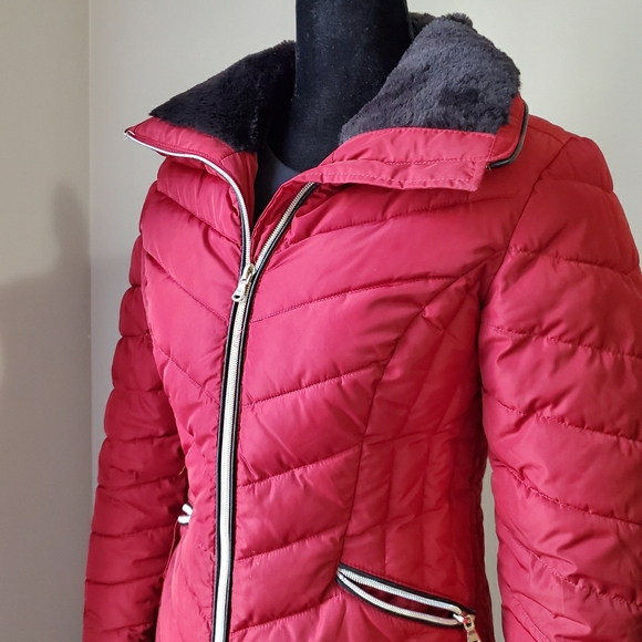 Guess Jackets & Blazers - 💃Guess Jacket💥